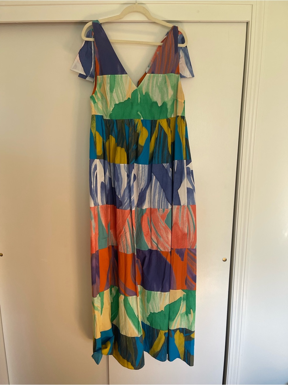 Summery Abstract Multicolor V-Neck Maxi Dress - Picture 1 of 5